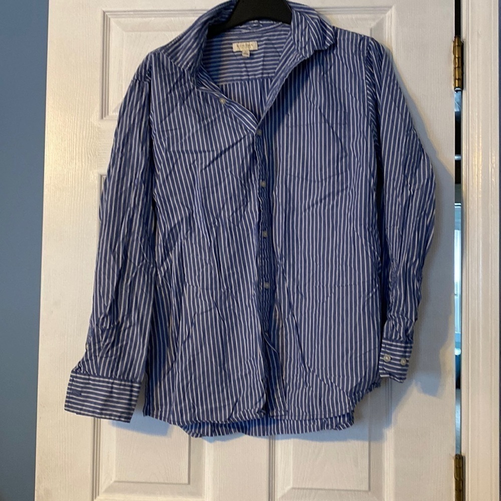 Sonoma mens button down shirt; size large